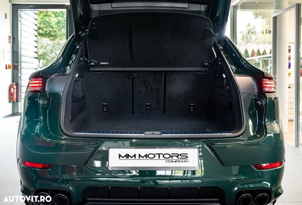 Porsche Cayenne Coupe GTS Tiptronic S - 10