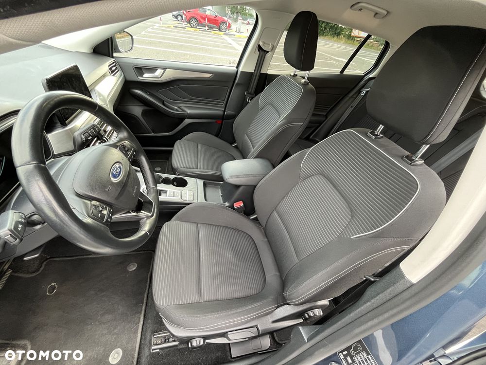 Ford Focus 1.0 EcoBoost Titanium - 5