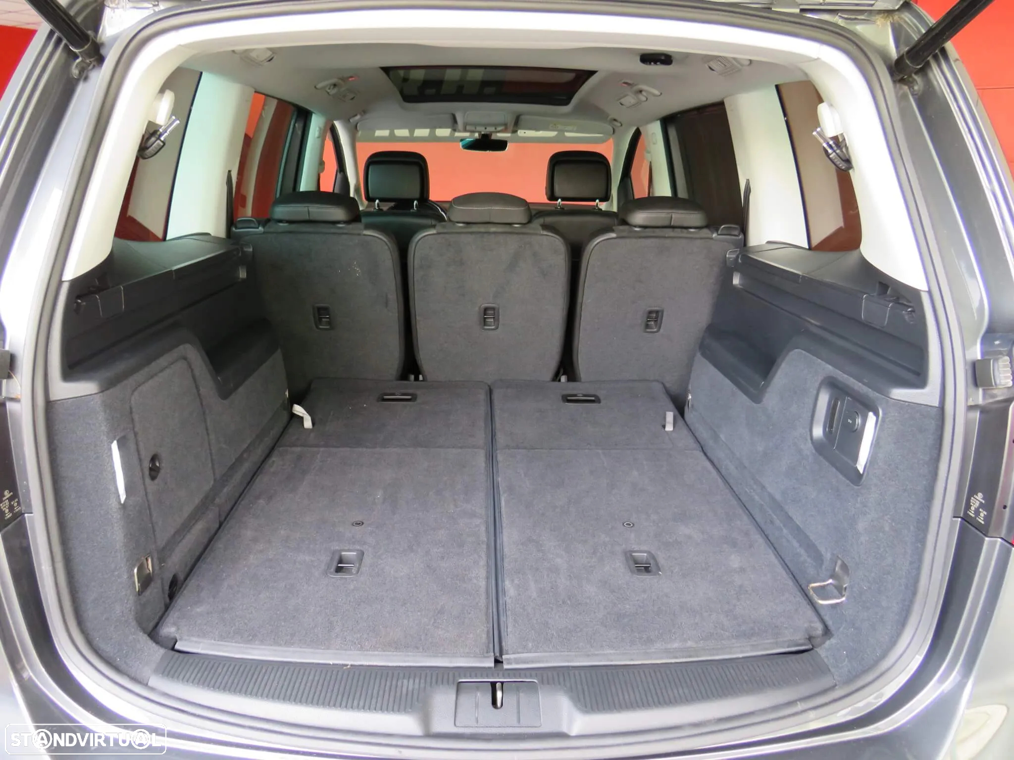 VW Sharan 2.0 TDI Highline DSG - 47