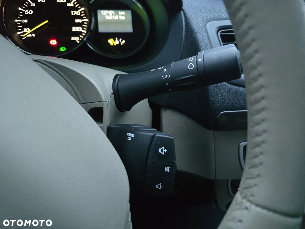 Renault Fluence 1.6 16V Expression Euro5 - 28