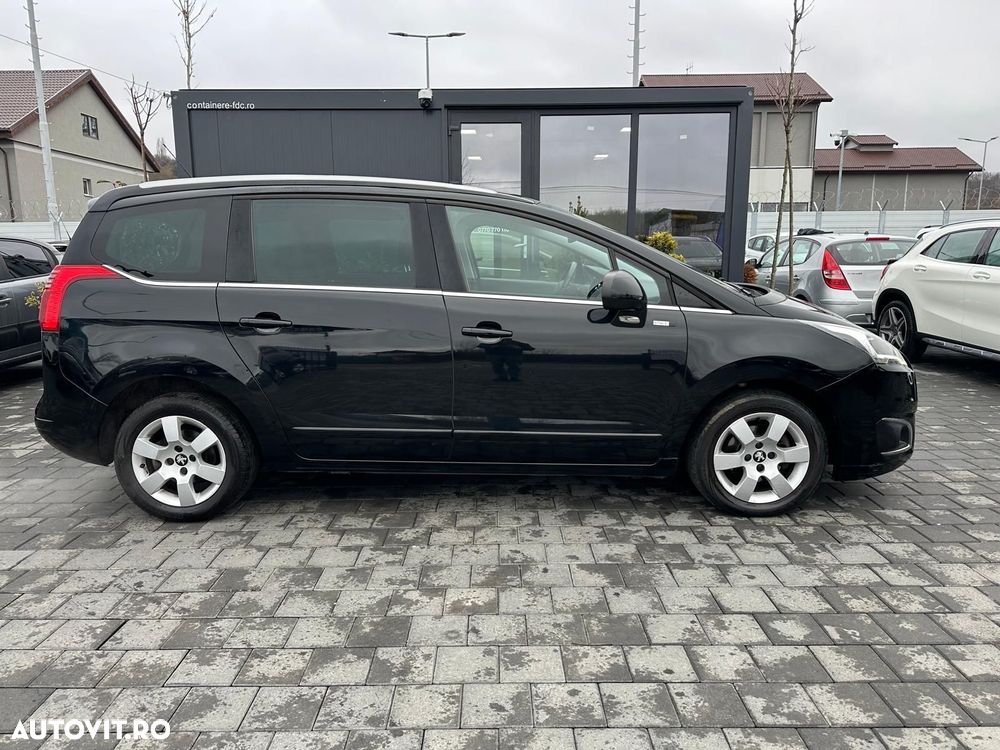 Peugeot 5008 - 5