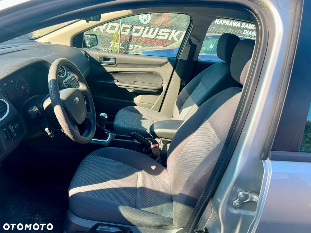 Ford Focus - 11