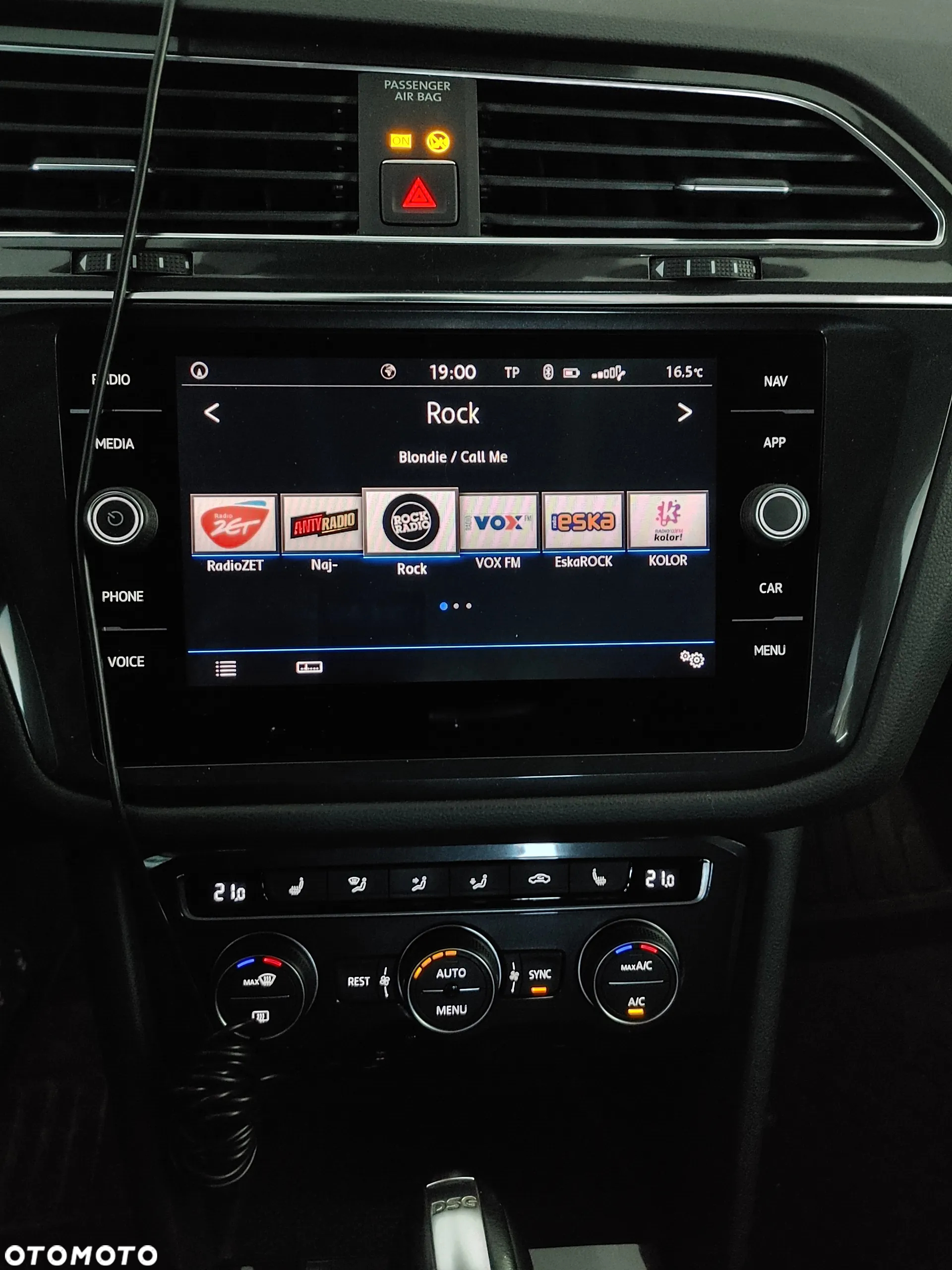 Volkswagen Tiguan - 14