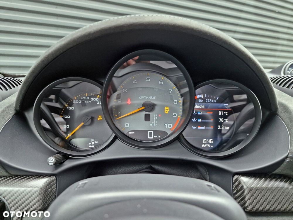 Porsche 718 Cayman - 12