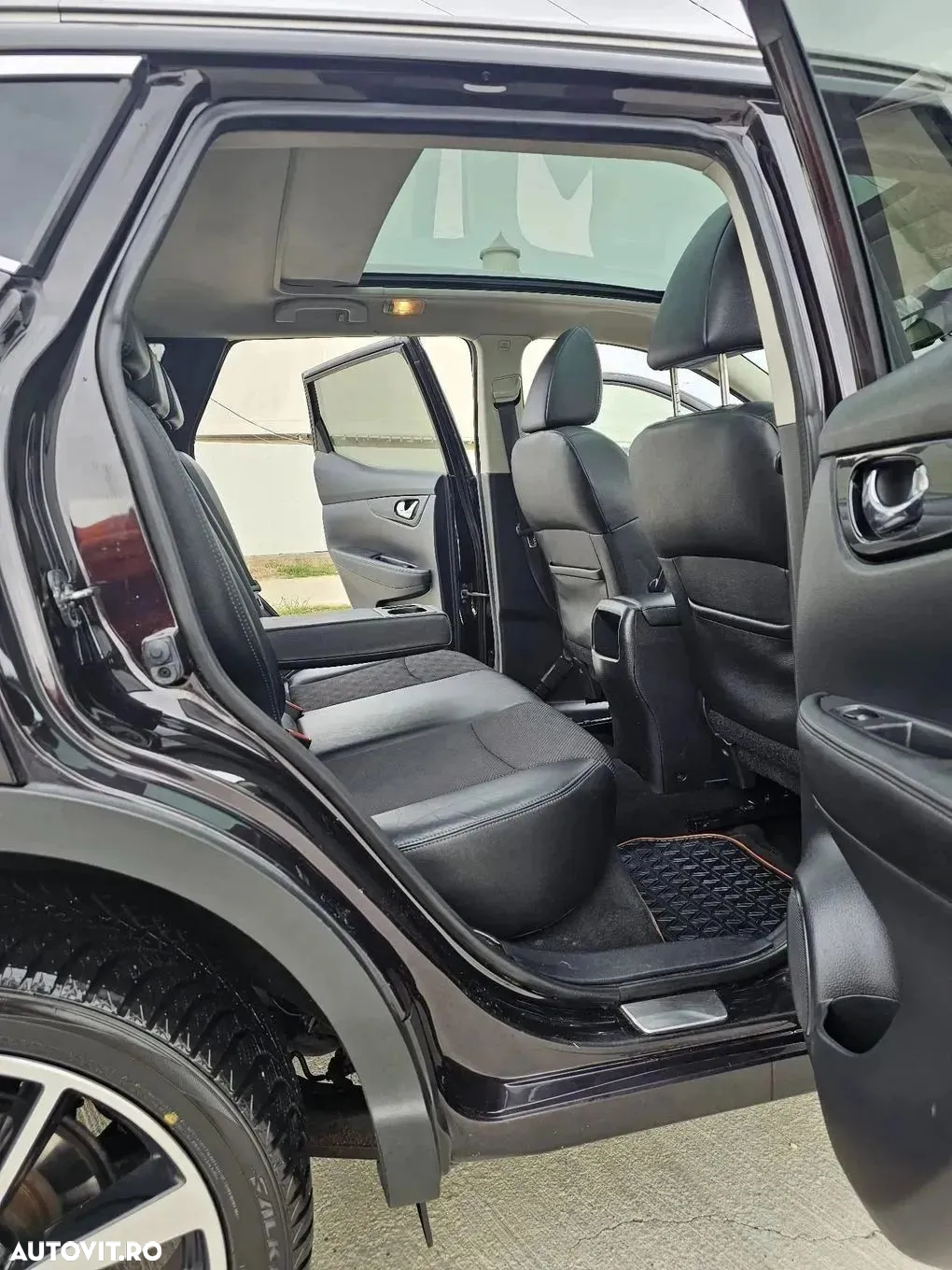 Nissan Qashqai 1.6 DCI ALL-MODE 4x4i TEKNA+ - 17