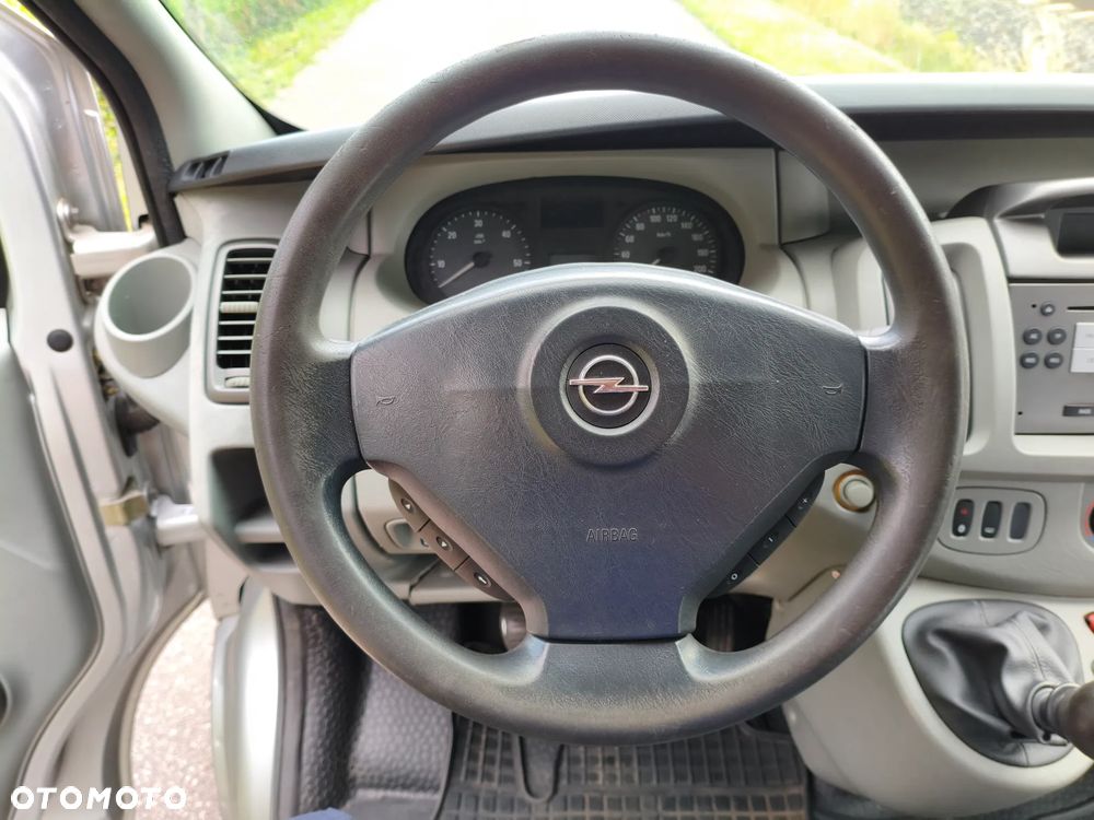 Opel Vivaro - 26