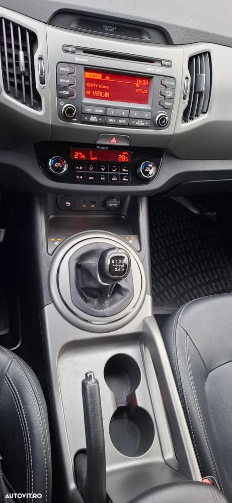 Kia Sportage 2,0 CRDI AWD Dream-Team Edition - 30