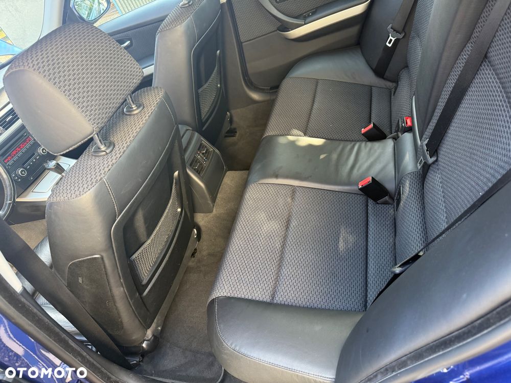 BMW Seria 3 320i - 19