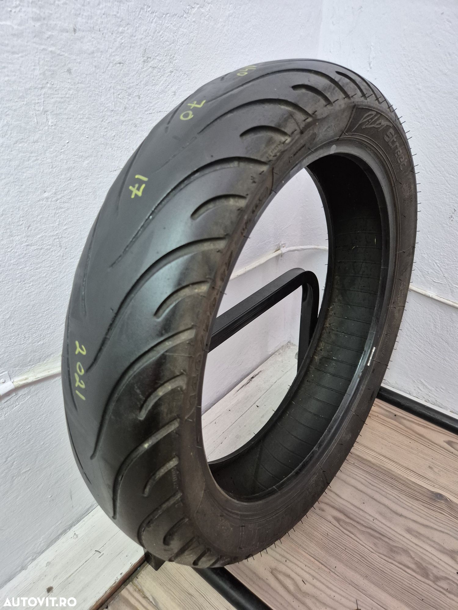 Anvelopa moto 140 70 17 Michelin pilot street dot 2021 - 1
