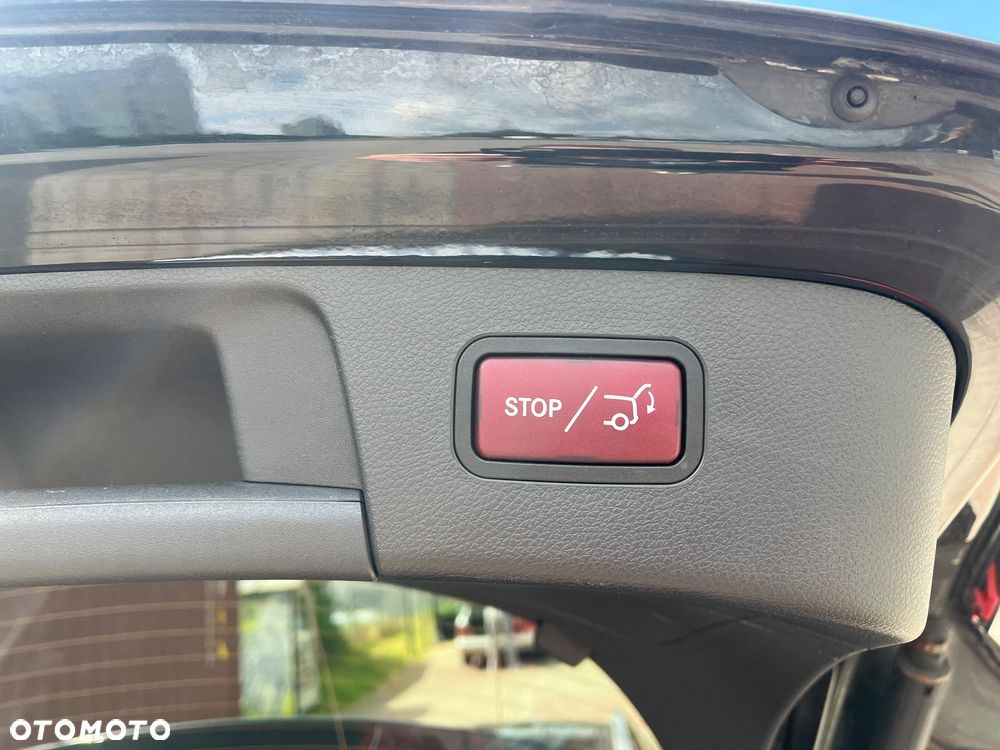 Mercedes-Benz GLA 250 4-Matic - 10