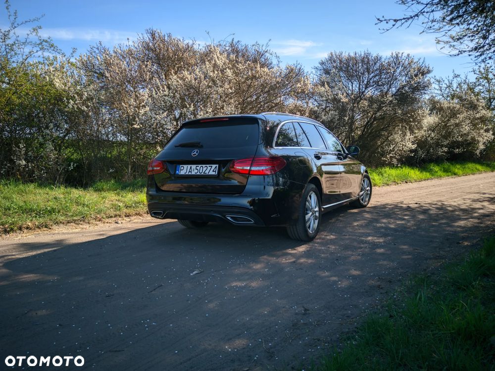 Mercedes-Benz Klasa C 220 d 4Matic 9G-TRONIC AMG Line - 11