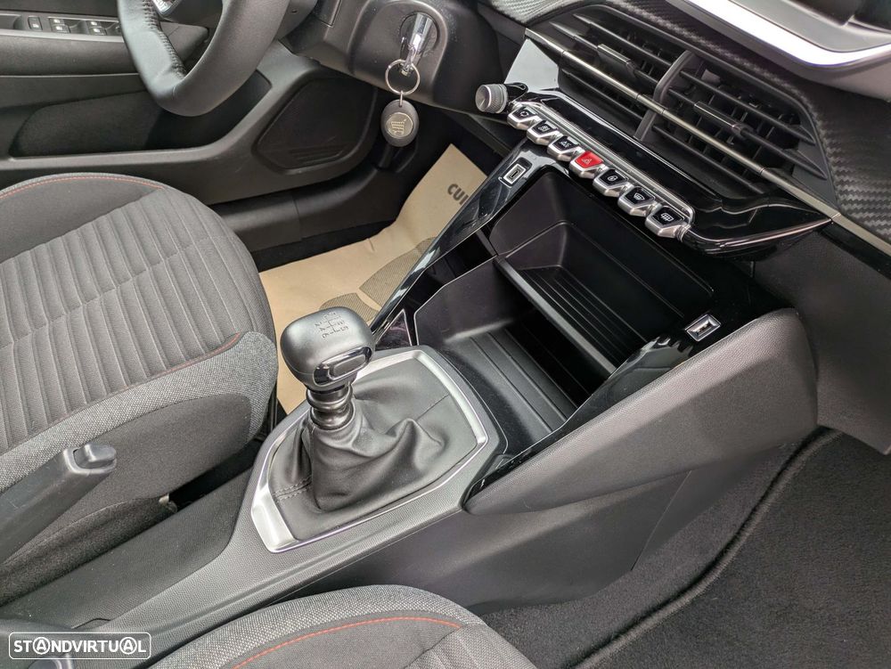 Peugeot 208 1.2 PureTech Active Pack - 24