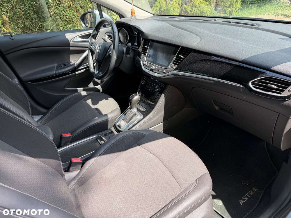 Opel Astra 1.6 CDTI - 9