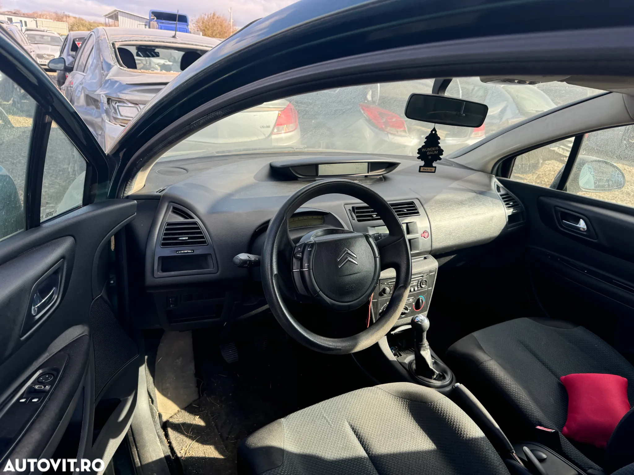 Dezmembram Citroen C4 1.4b an fabr 2006 KFU - 4