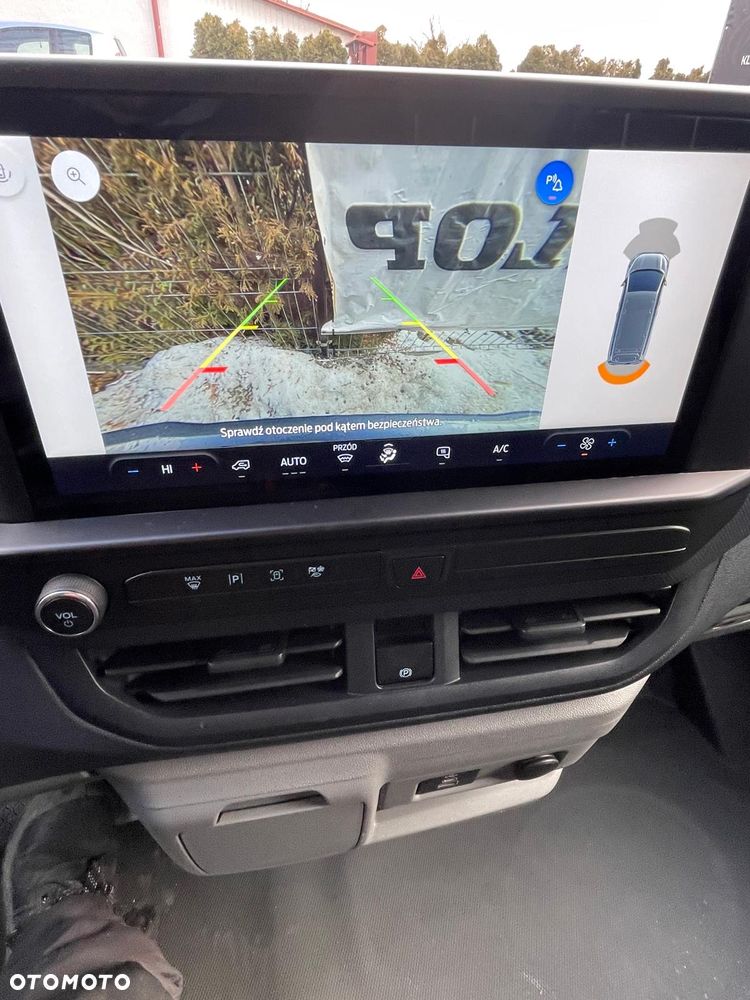 Ford TRANSIT CUSTOM - 18