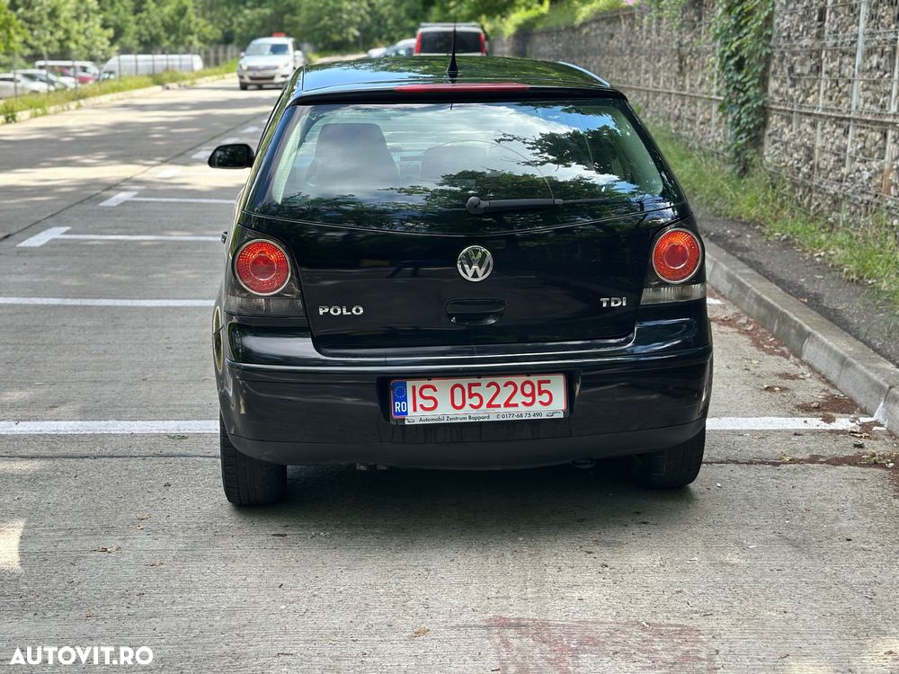 Volkswagen Polo 1.4 TDI Blue Motion Technology Lounge - 10