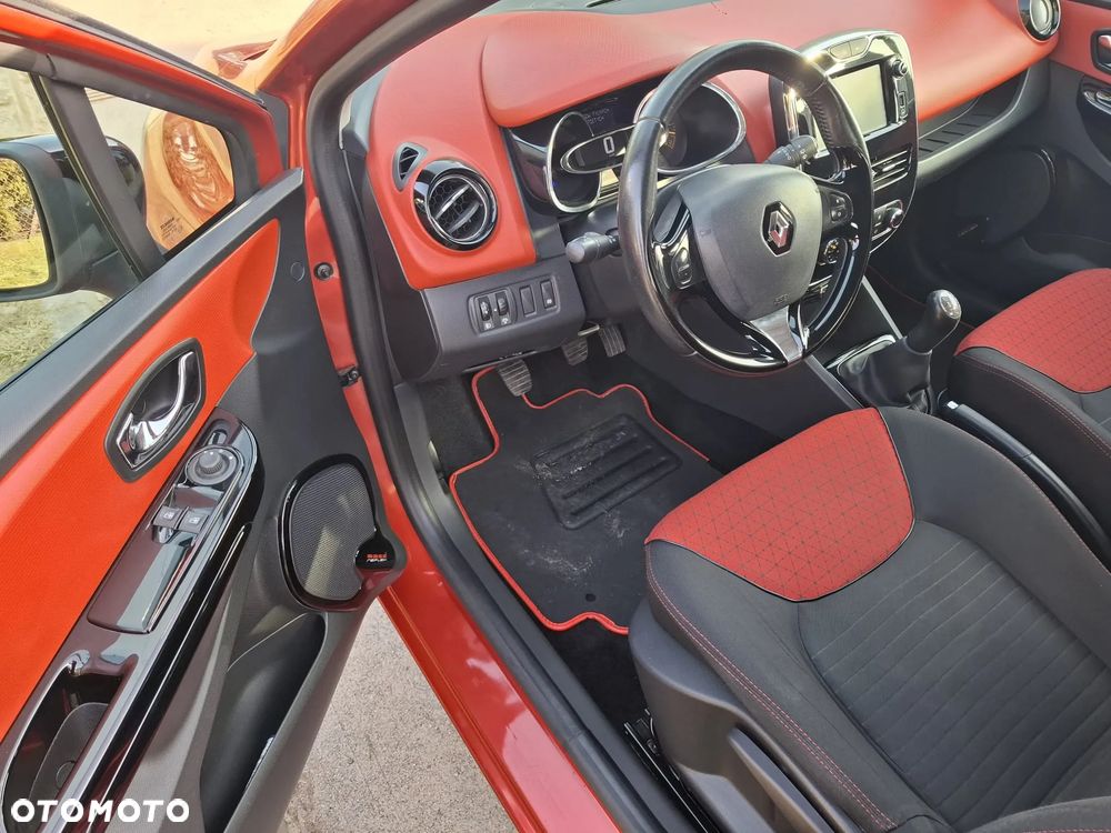Renault Clio - 9