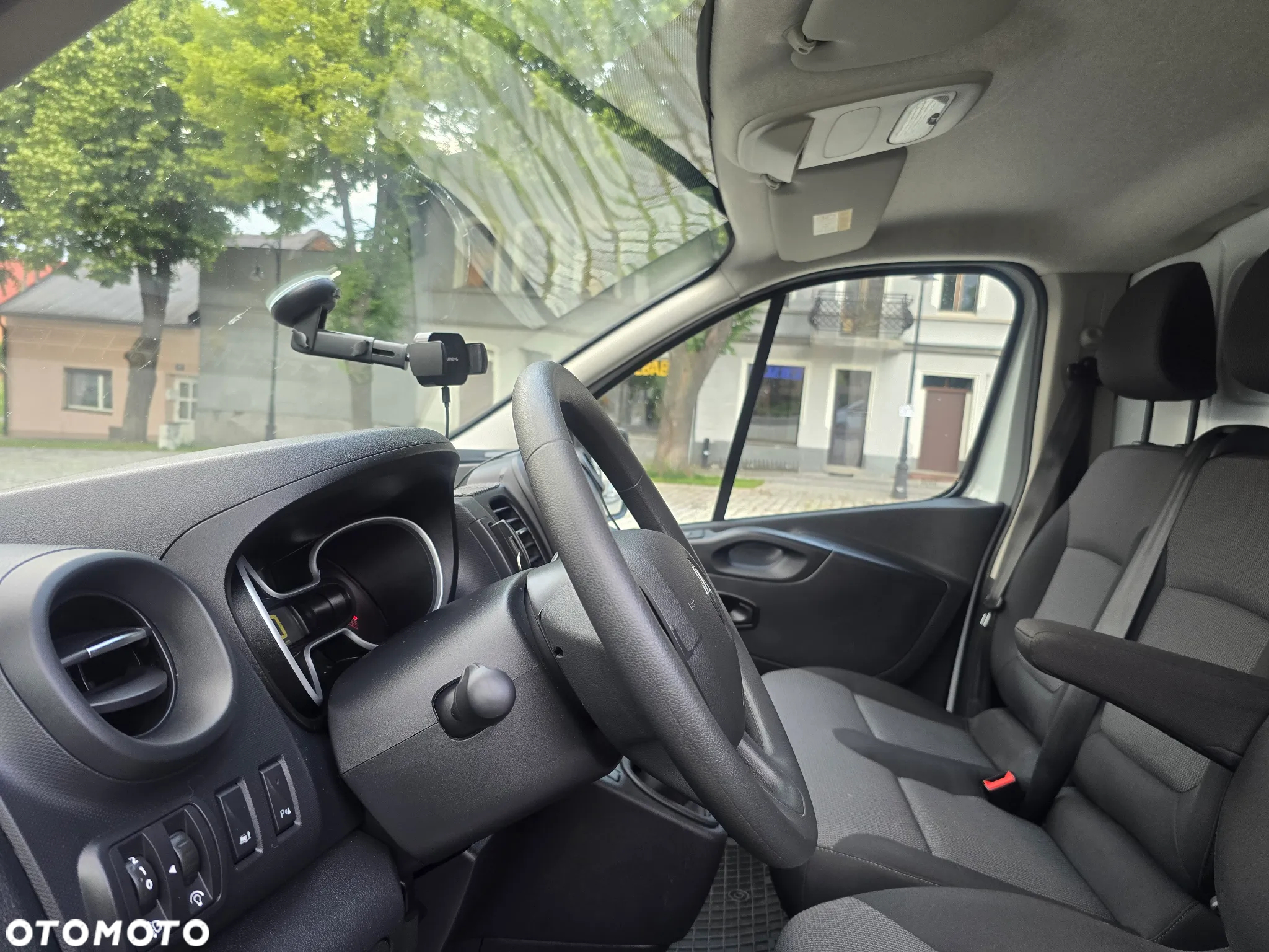 Renault Trafic - 15