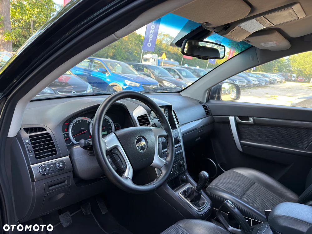 Chevrolet Captiva 2.4 4WD 7 Sitzer LT - 19