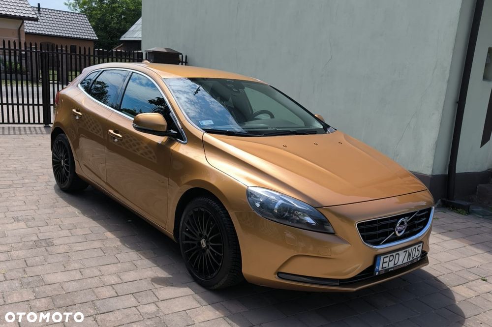 Volvo V40 - 2