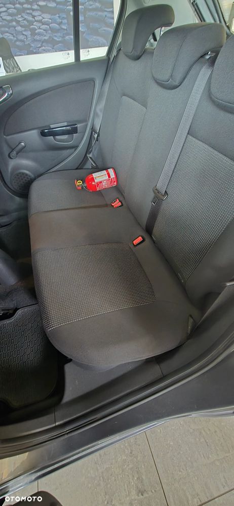 Opel Corsa 1.2 16V Enjoy - 12