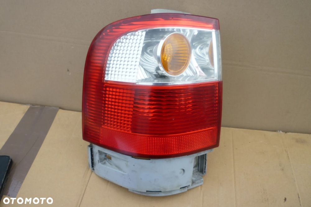lampa lewy tył Galaxy Sharan lift Hella Europa - 1
