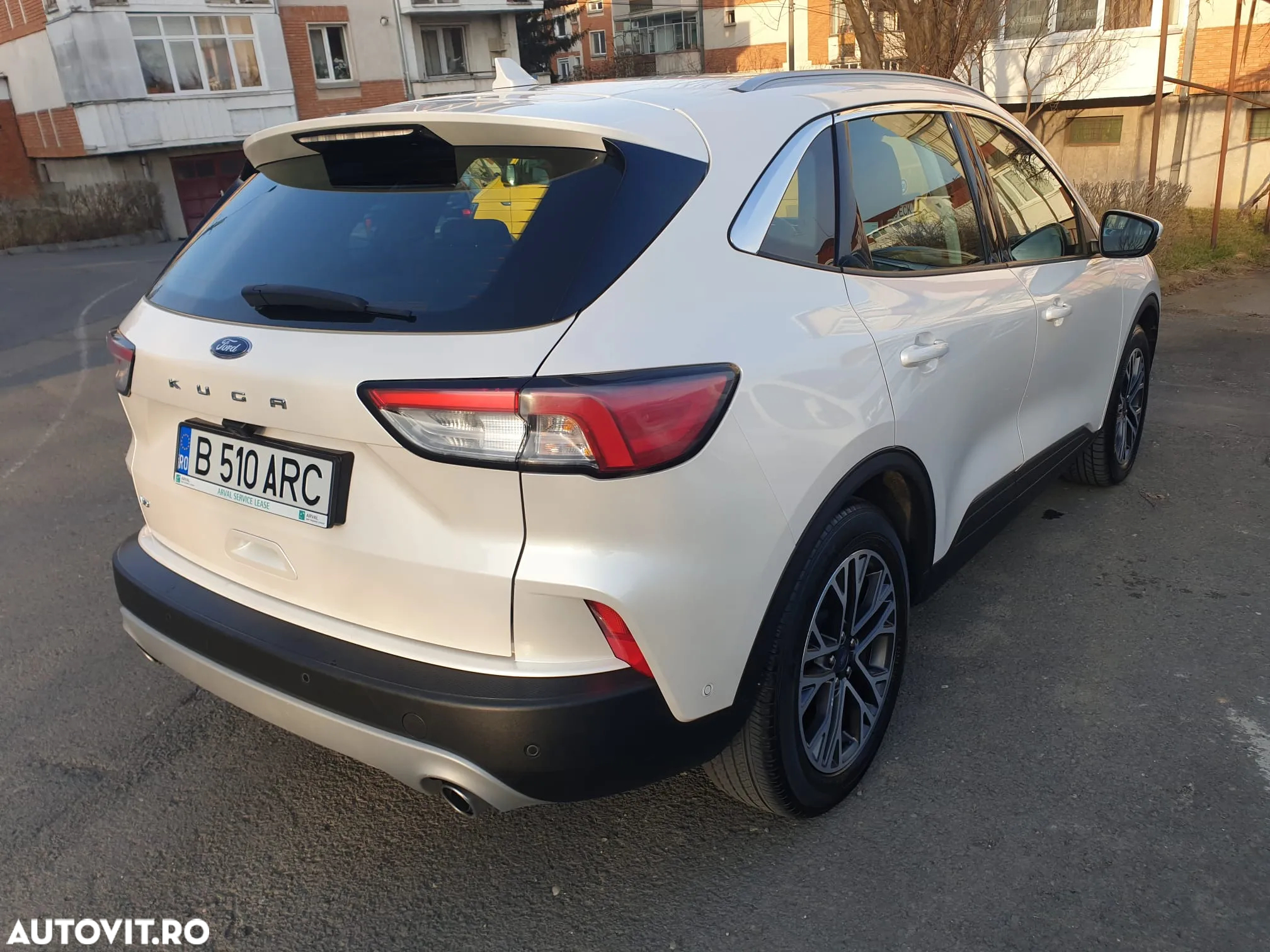 Ford Kuga 2.0 EcoBlue A8 AWD Titanium - 8