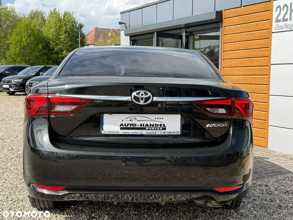 Toyota Avensis - 7