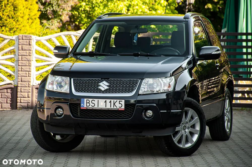 Suzuki Grand Vitara 2.4 Comfort - 28