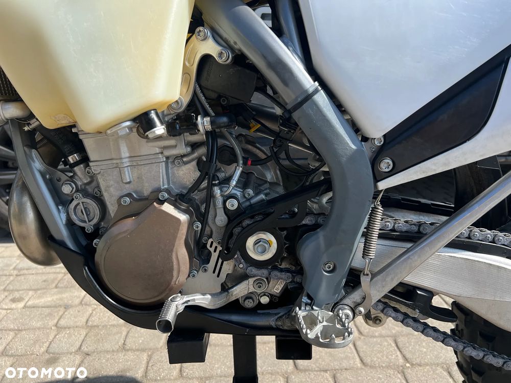 Husqvarna FE - 8