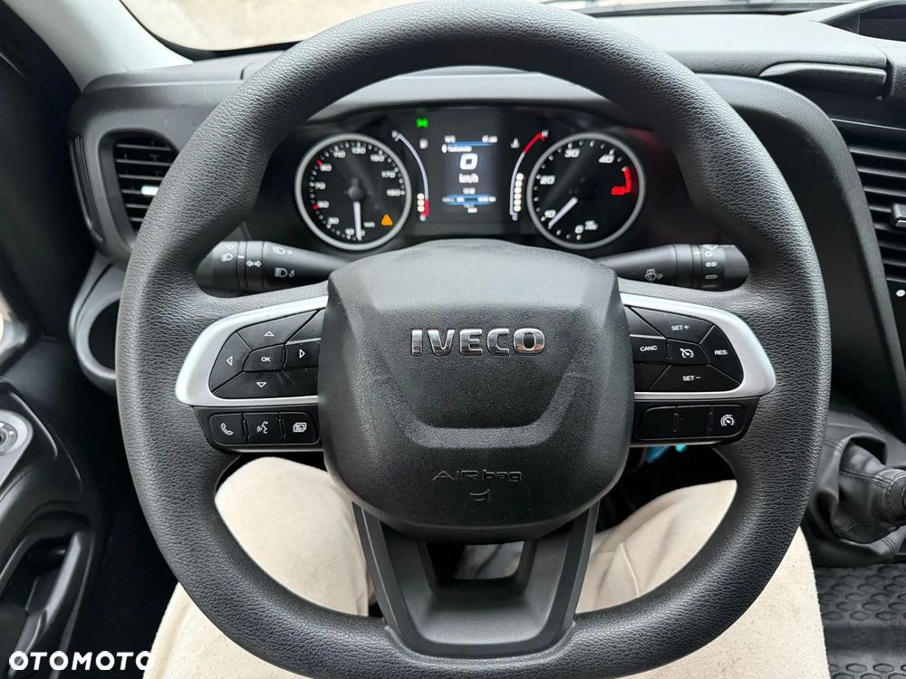 Iveco Daily 35S14, L4H2, Niski Przebieg, Zadbane - 19