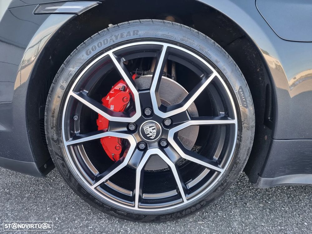 Porsche Taycan Sport Turismo Standard - 7