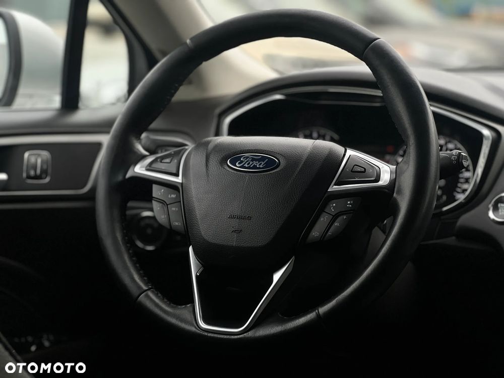 Ford Mondeo - 23