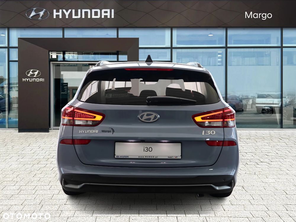 Hyundai i30 1.6 T-GDI Modern DCT - 11