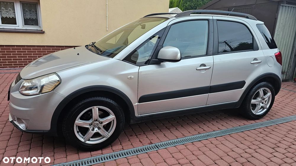 Suzuki SX4 1.6 VVT 4x2 Comfort - 16