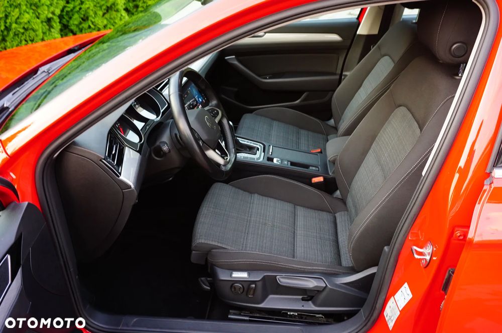 Volkswagen Passat 2.0 TDI EVO Business DSG - 16