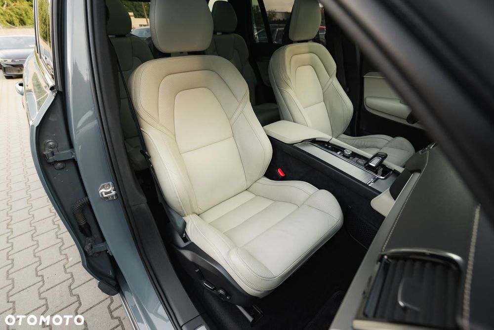 Volvo XC 90 - 15