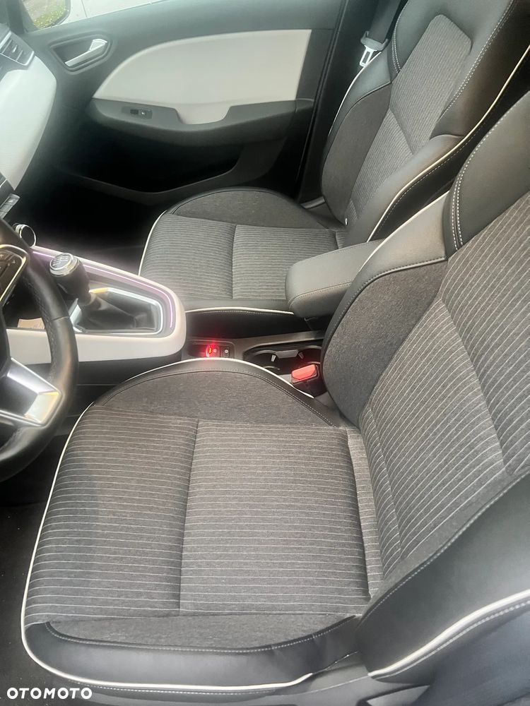Renault Clio - 15