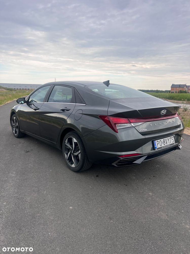 Hyundai Elantra 1.6 Smart CVT - 8