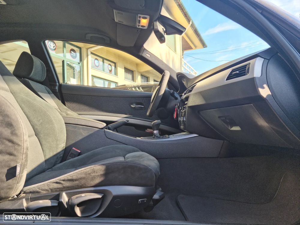 BMW 320 d Coupe - 14