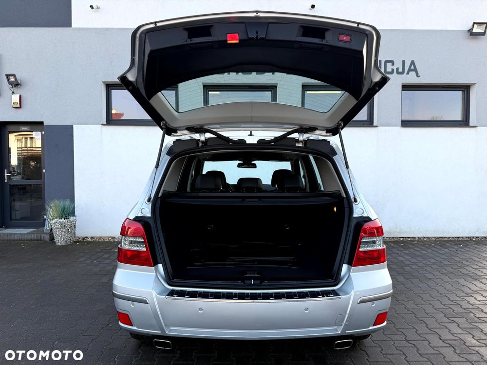 Mercedes-Benz GLK 350 CDI DPF 4Matic 7G-TRONIC SPORT EDITION - 27