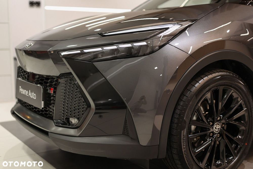 Toyota C-HR - 32