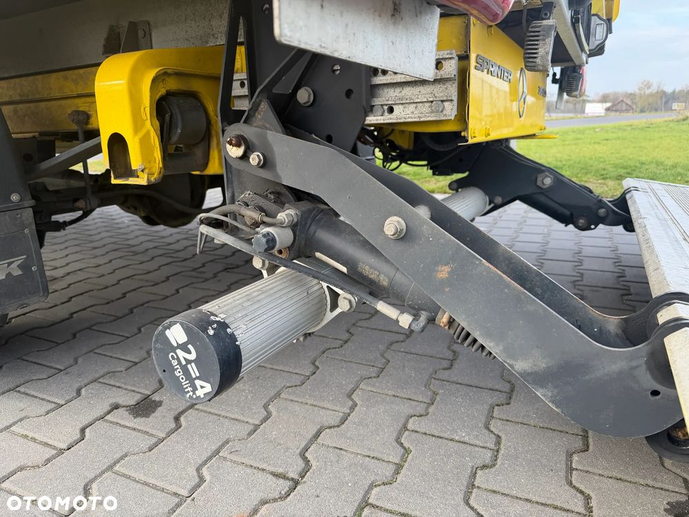 Mercedes-Benz Sprinter - 17