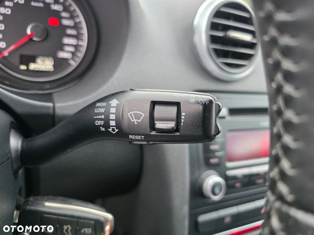 Audi A3 3-drzwiowe 1.6 S line Sportpaket (plus) - 24