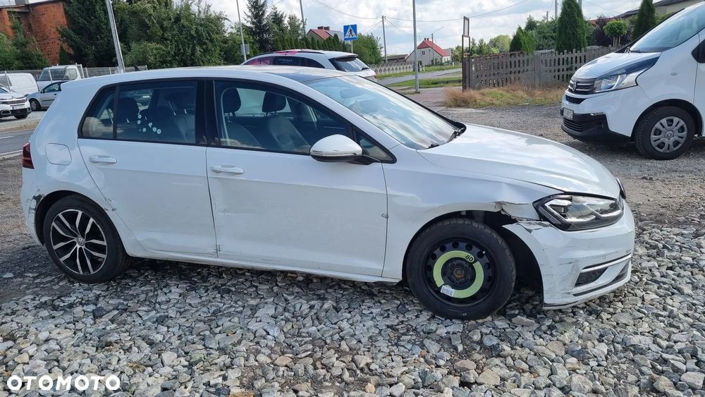 Volkswagen Golf 2.0 TDI (BlueMotion Technology) DSG Comfortline - 11