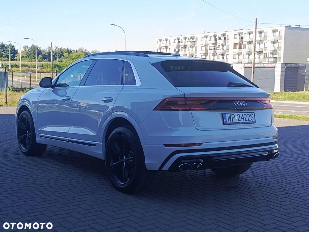 Audi Q8 55 TFSI mHEV Quattro Tiptronic - 5