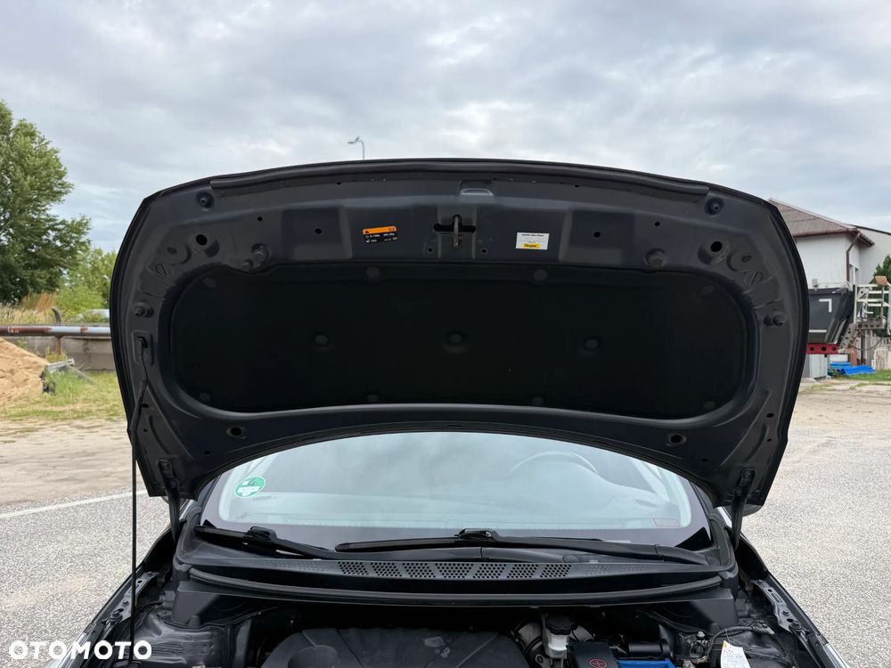 Kia Ceed 1.6 GDI Dream Team Edition - 31