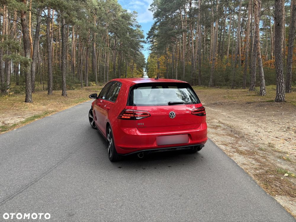 Volkswagen Golf GTI (BlueMotion Technology) DSG - 10
