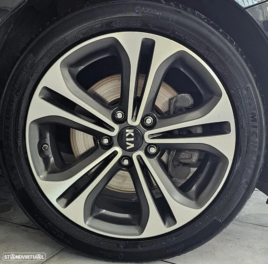 Kia Ceed SW 1.6 CRDi GT Line - 17