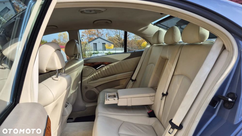 Mercedes-Benz Klasa E - 29